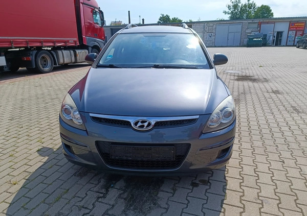 Hyundai I30 cena 9950 przebieg: 302000, rok produkcji 2010 z Czarnków małe 137